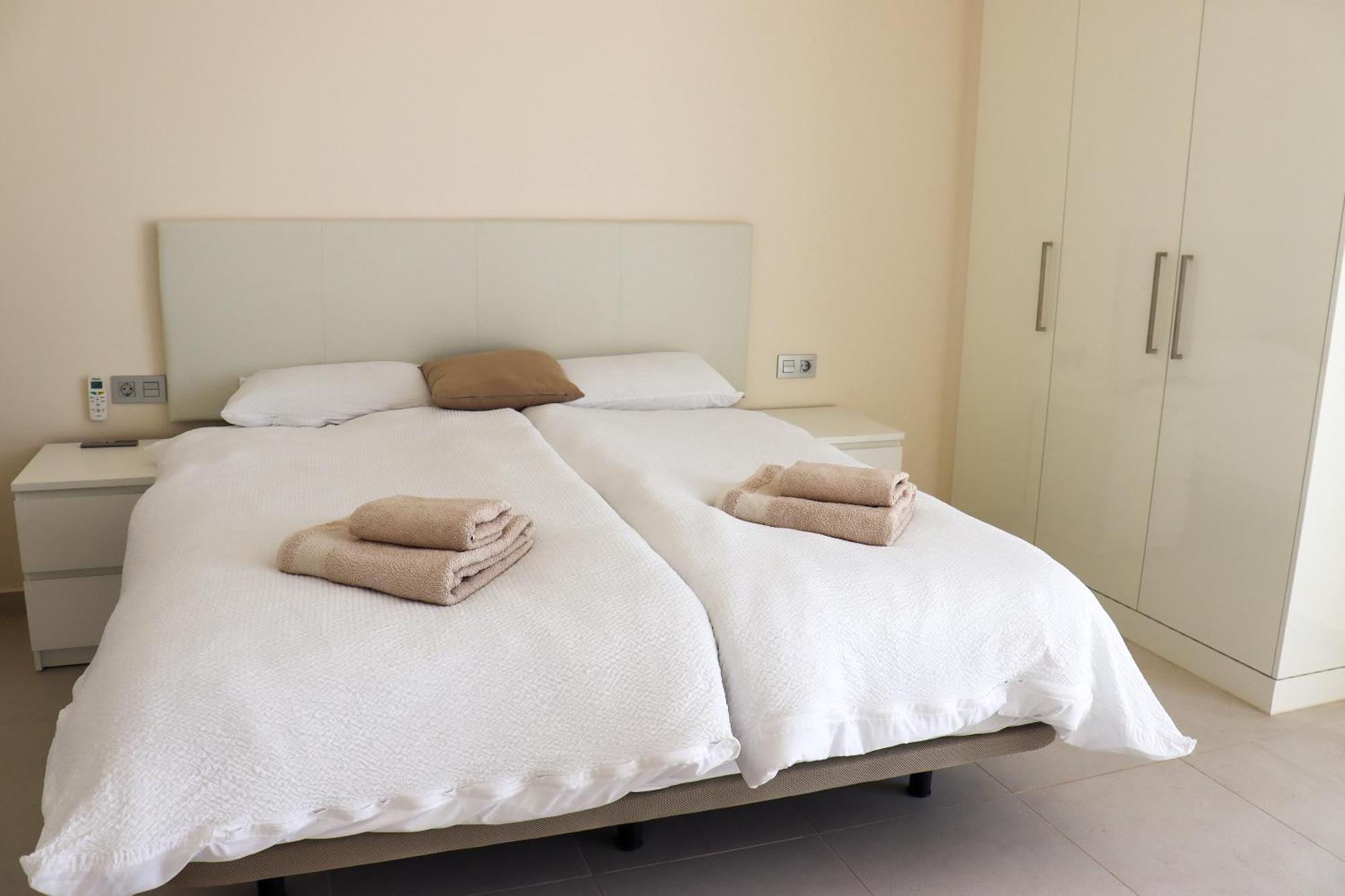 Azure Sky Villa - Panoramic Ocean View, Luxury, San Eugenio アデヘ エクステリア 写真
